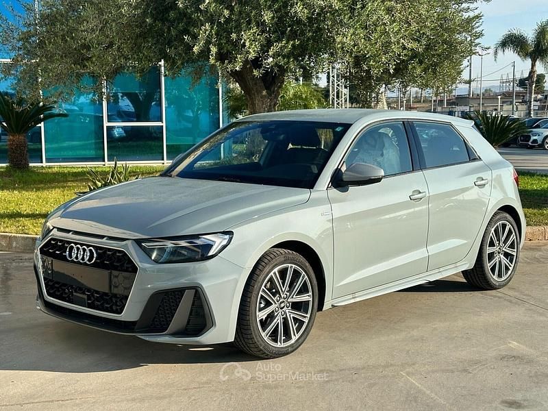 Nuova Audi A1 S-Line 116 CV (85 kW) 2026 Gray SUV