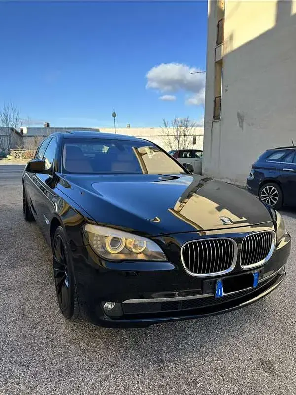 Usata BMW 730 Efficient Dynamics 245 CV (180 kW) 2010 Nero Berlina