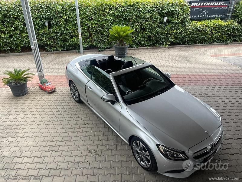 Usata Mercedes C220 170 CV (125 kW) 2017 Argento Cabrio