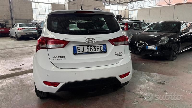 Usata Hyundai ix20 Style 90 CV (66 kW) 2011 Bianco Utilitaria