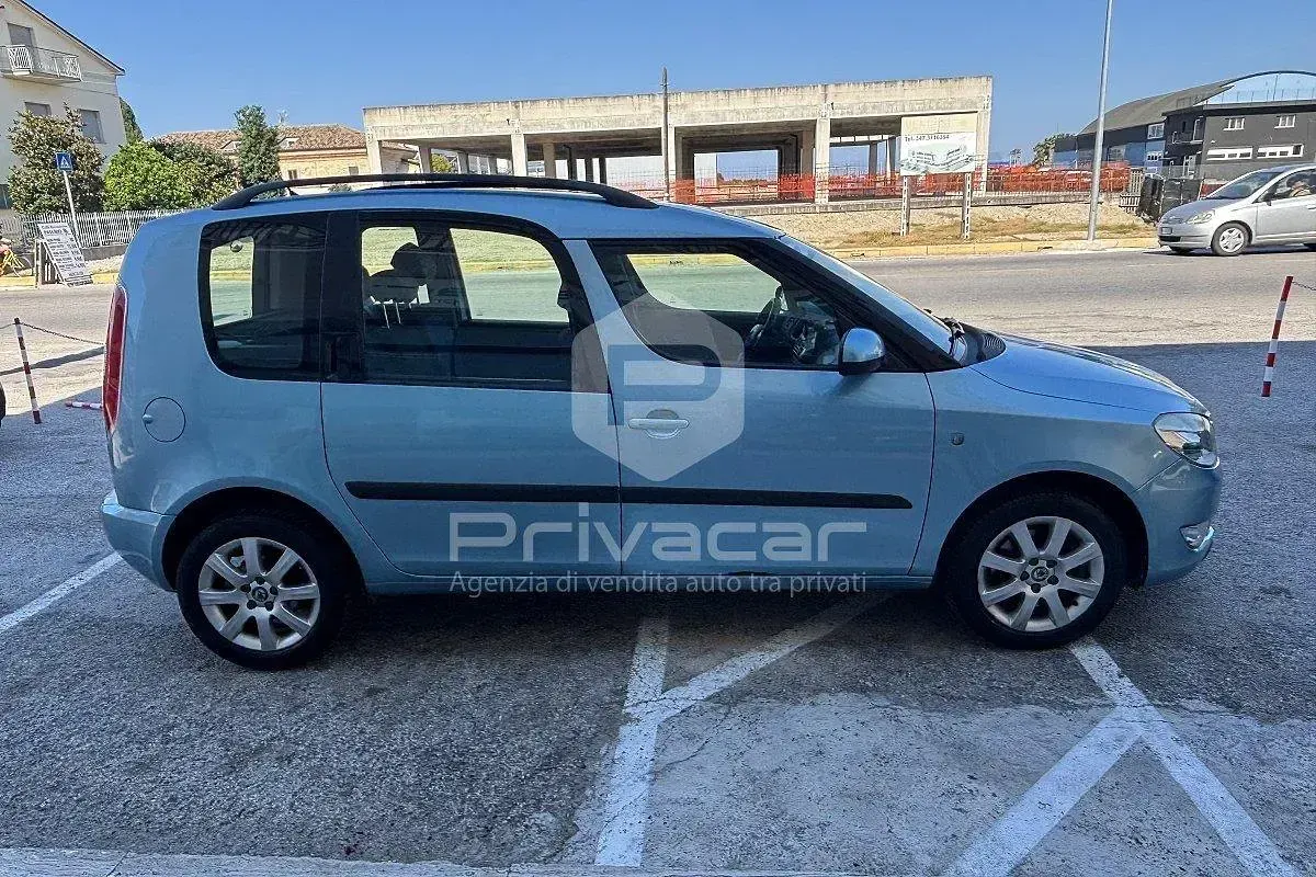 Usata Skoda Roomster Style 75 CV (55 kW) 2011 Blu Monovolume