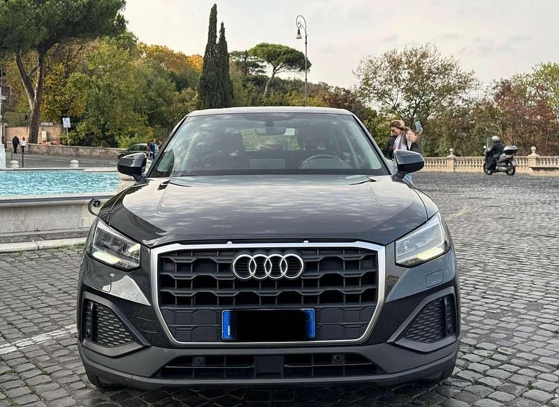 Grigio Usata 2021 Audi Q2 S-Line SUV | 18.900 € (Super prezzo) - Immagine 1/4
