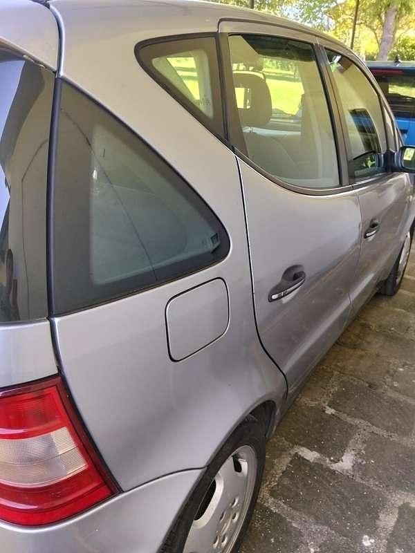 Usata Mercedes A140 Elegance 82 CV (60 kW) 2002 Monovolume