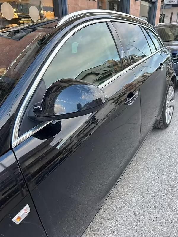 Usata Opel Insignia 160 CV (117 kW) 2009 Nero Station wagon