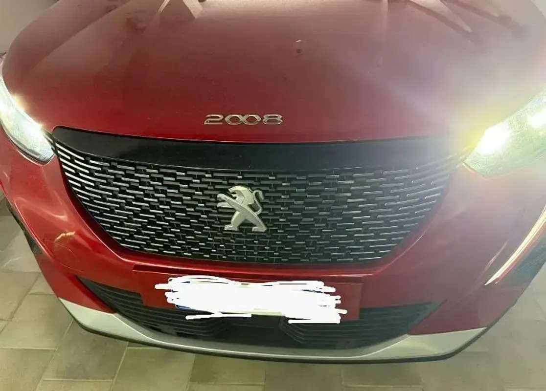 Usata Peugeot 2008 Active 131 CV (96 kW) 2022 SUV