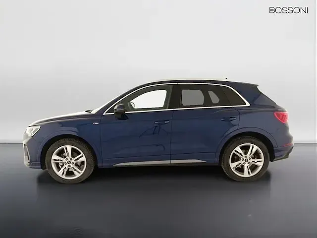 Usata Audi Q3 S-Line 150 CV (110 kW) 2024 Blu navarra metallizzato SUV