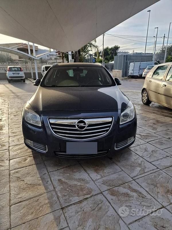 Occasion Opel Insignia 160 ch (117 kW) 2011 Noir Break