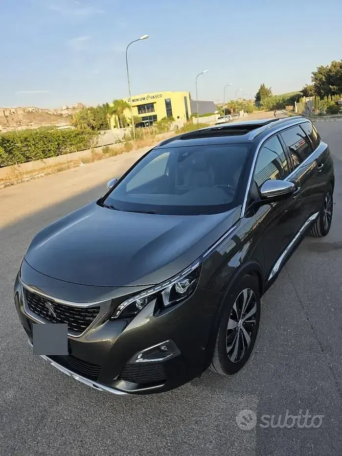 Usata Peugeot 5008 GTi 181 CV (133 kW) 2017 Nero Station wagon
