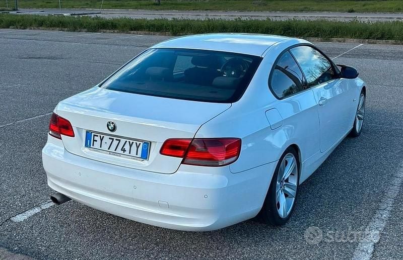 Usata BMW 320 M Sport 177 CV (130 kW) 2007 Bianco