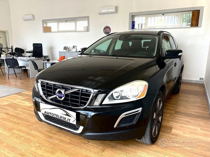Usata Volvo XC60 Kinetic 163 CV (119 kW) 2011 Nero SUV