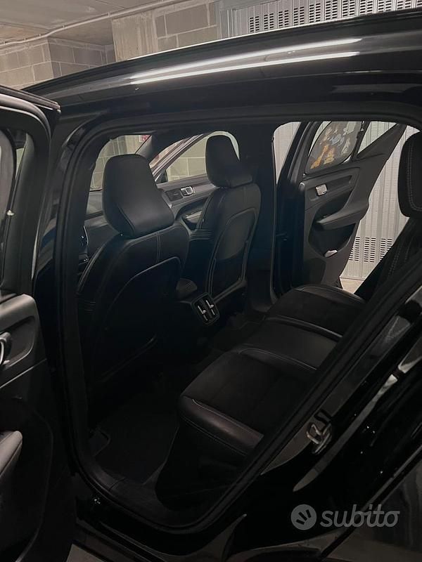 Usata Volvo XC40 163 CV (119 kW) 2021 Nero SUV