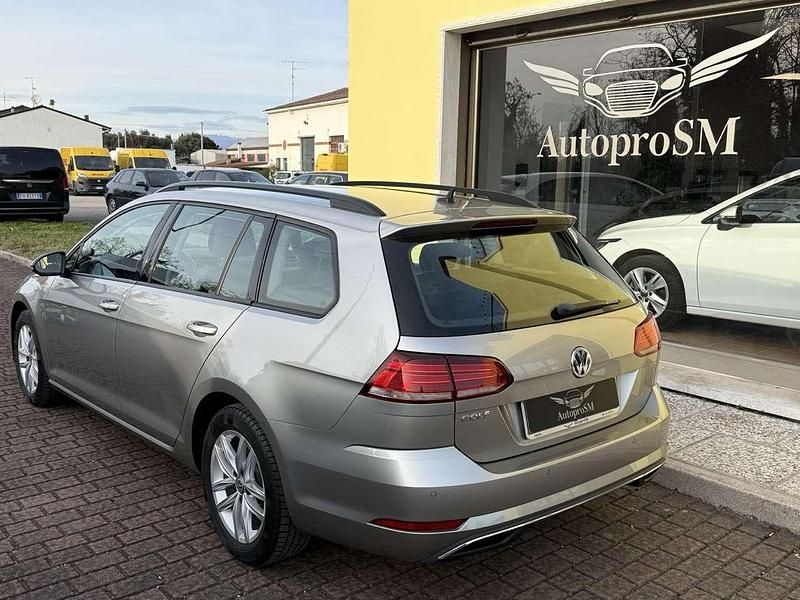 Usata VW Golf VII Business 116 CV (85 kW) 2019 Argento Station wagon