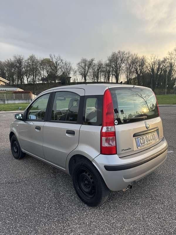 Usata Fiat Panda Active 54 CV (39 kW) 2003 Argento Utilitaria