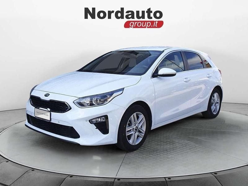 Bianco Usata 2019 Kia Ceed Due volumi | 14.500 € (Molto cara) - Immagine 1/3