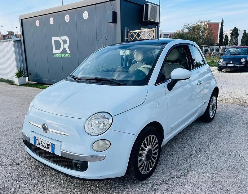 Usata 2010 Fiat 500 Tre volumi | 4500 € (Buon prezzo) - Immagine 1/4