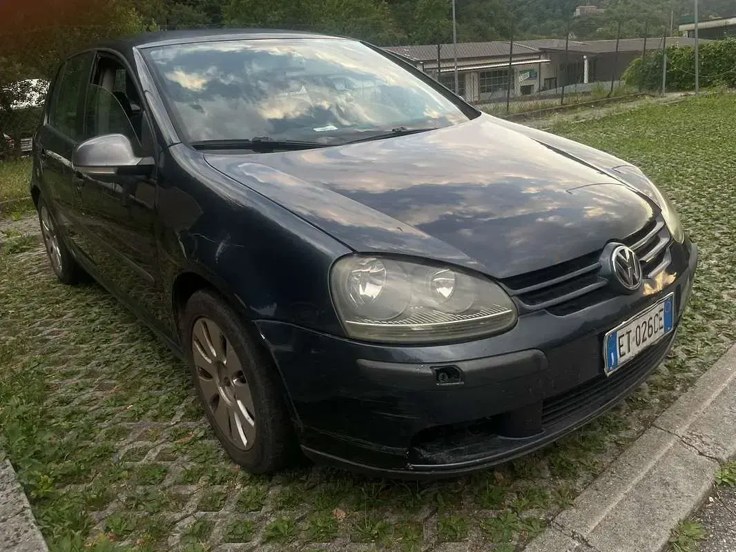 Usata VW Golf IV Comfortline 105 CV (77 kW) 2003 Berlina