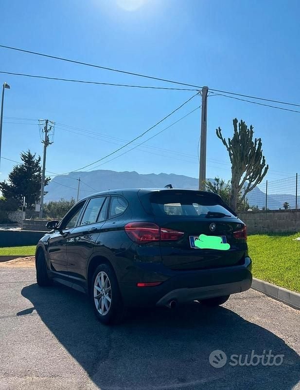 Usata BMW X1 Advantage 150 CV (110 kW) 2016 Nero SUV