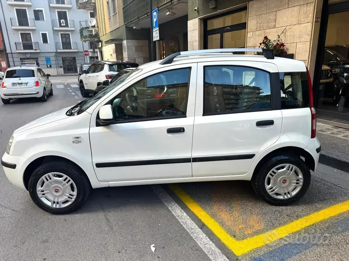 Usata Fiat Panda Classica 69 CV (50 kW) 2012 Bianco Utilitaria