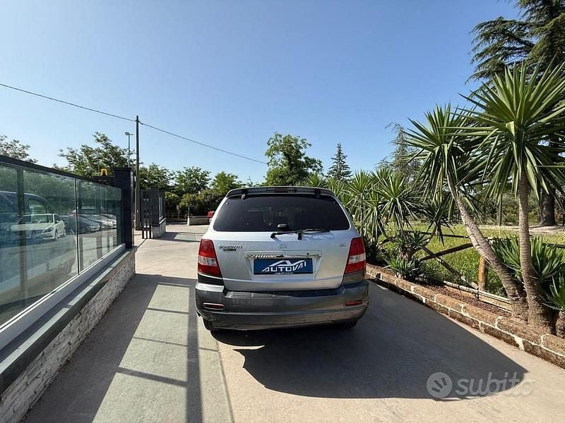 Usata Kia Sorento Active 140 CV (102 kW) 2005 Grigio(met.) SUV