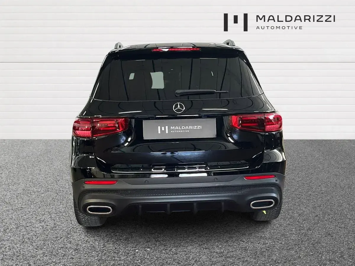 Usata Mercedes GLB200 AMG Line Premium 150 CV (110 kW) 2024 Nero notte SUV