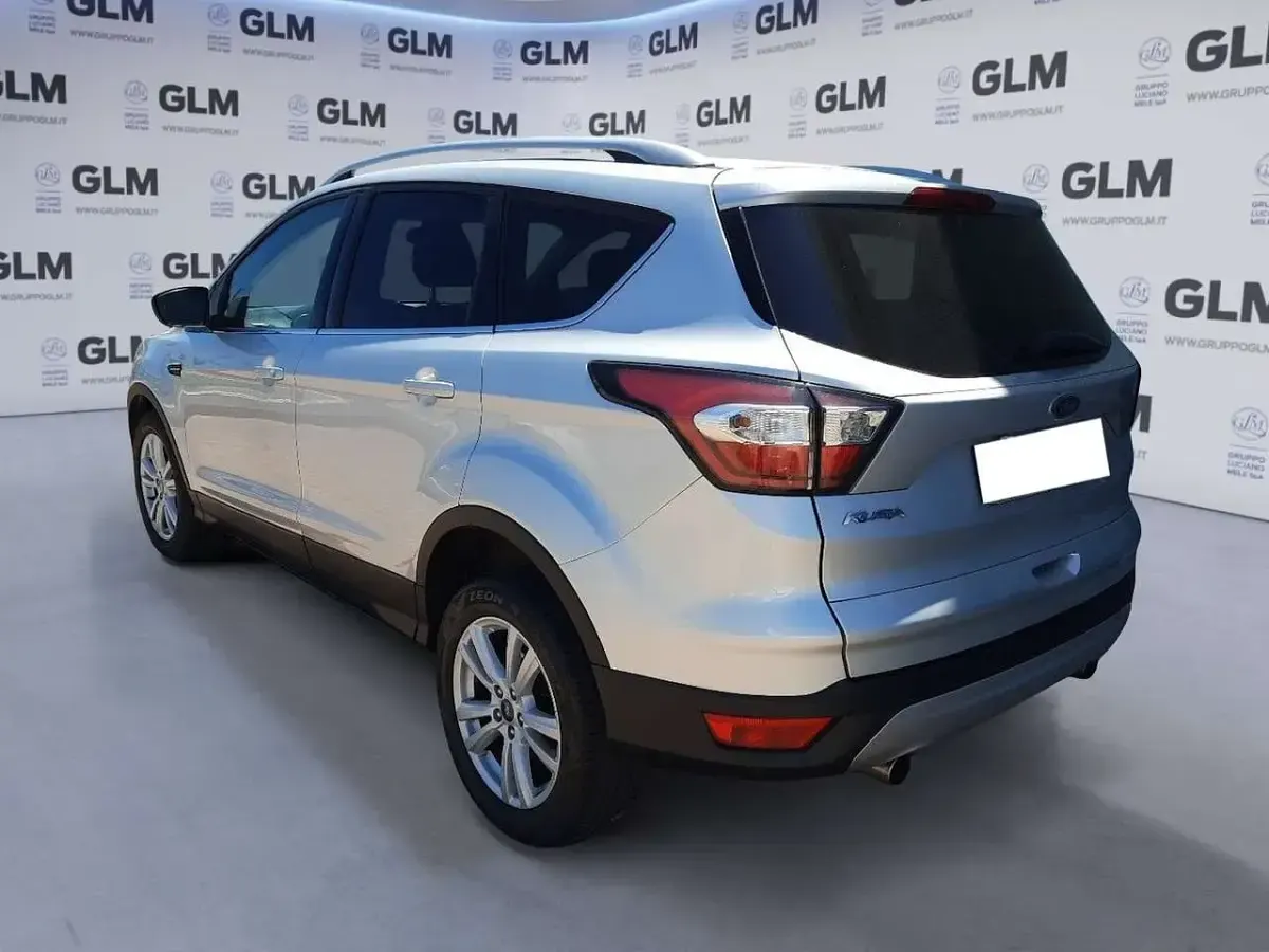 Usata Ford Kuga Business Edition 120 CV (88 kW) 2017 Grigio SUV
