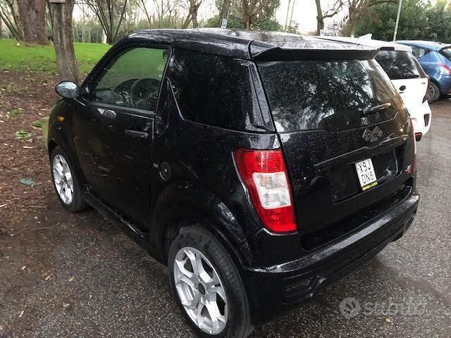 Usata Ligier JS50 90 CV (66 kW) 2022 Nero Utilitaria