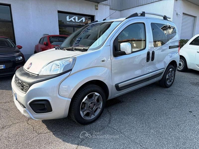 Usata Fiat Qubo Trekking 80 CV (58 kW) 2017 Argento Monovolume