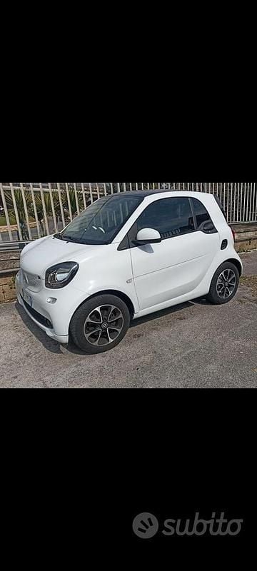 Usata Smart ForFour 72 CV (52 kW) 2016 Bianco Utilitaria