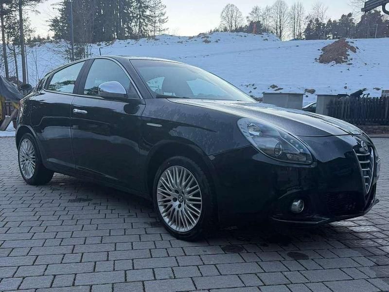 Usata Alfa Romeo Giulietta Distinctive 150 CV (110 kW) 2015 Nero Utilitaria