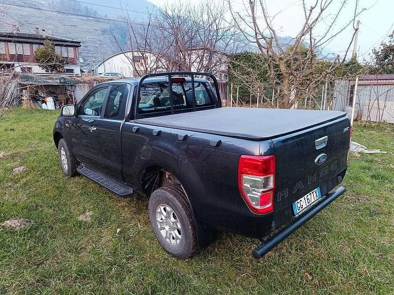 Usata Ford Ranger XLT 170 CV (125 kW) 2021 Blu/azzurro Pick-up