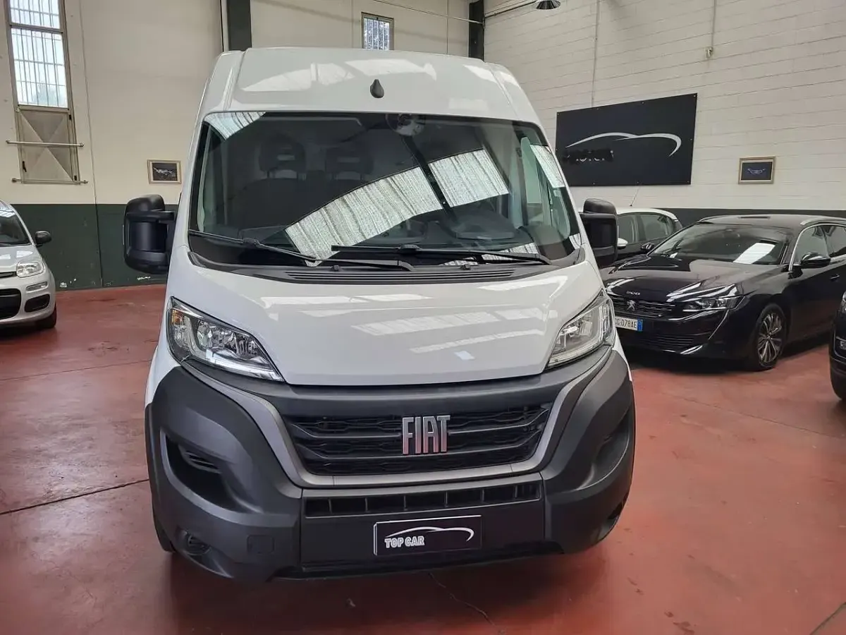 Usata Fiat Ducato 140 CV (102 kW) 2023 Bianco Furgone