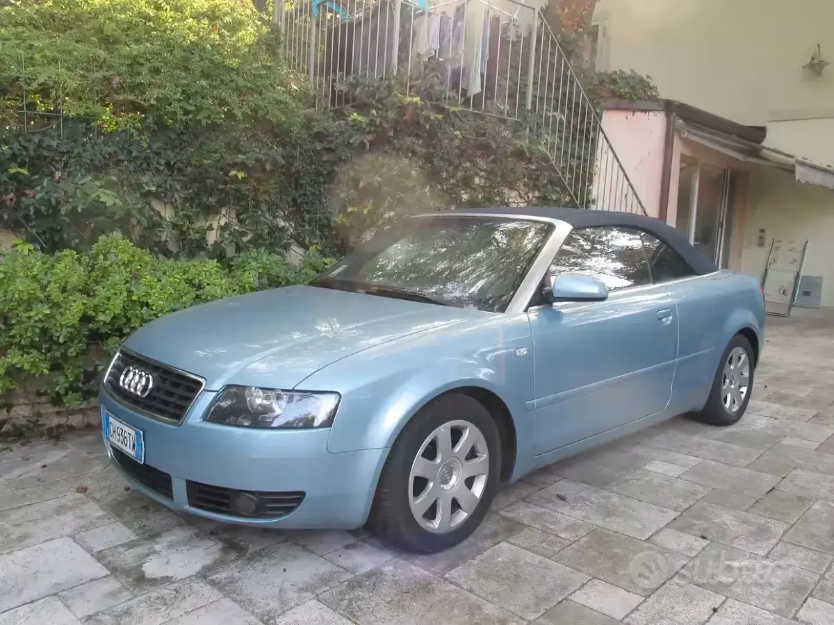 Usata Audi A4 Cabriolet 163 CV (119 kW) 2003 Blu Cabrio