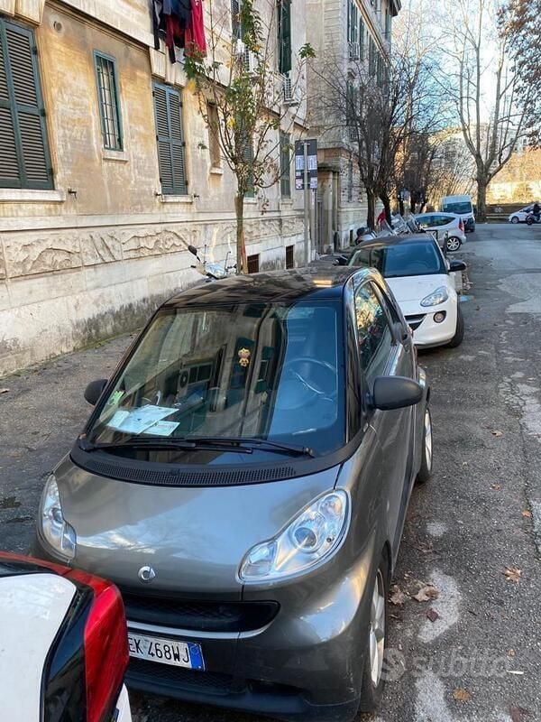 Usata 2012 Smart ForTwo Coupé Pulse Utilitaria | 7000 € (Buon prezzo) - Immagine 1/3