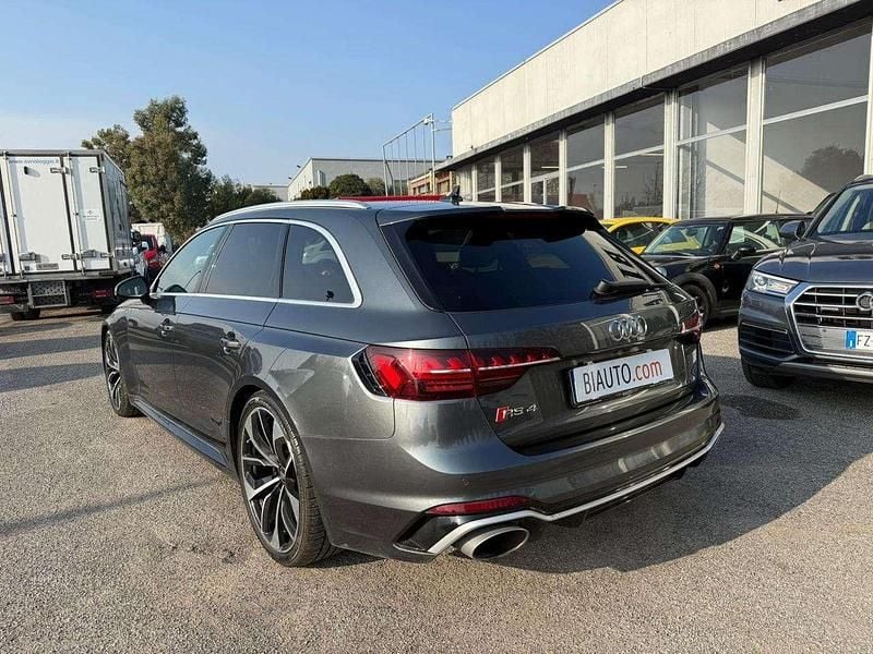 Usata Audi RS4 Sport 450 CV (330 kW) 2022 Grigio scuro Station wagon