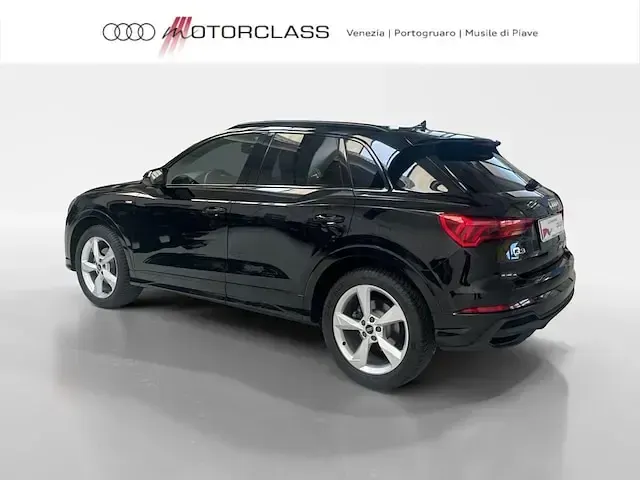 Usata Audi Q3 S-Line 150 CV (110 kW) 2025 Nero mito metallizzato SUV