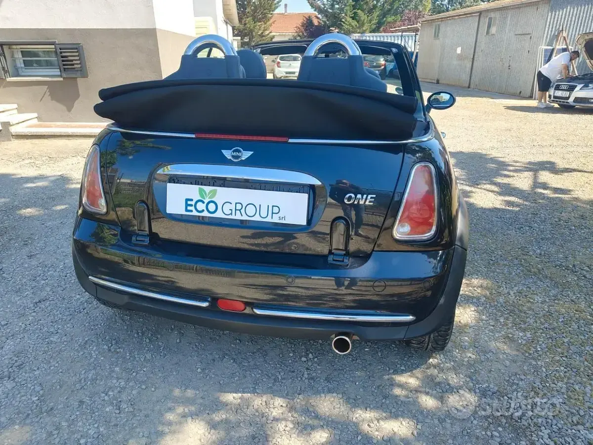 Usata Mini Cooper 116 CV (85 kW) 2006 Nero Utilitaria