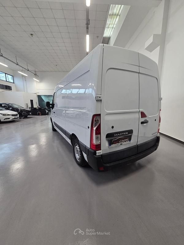 Usata Renault Master 150 CV (110 kW) 2019 Bianco Berlina