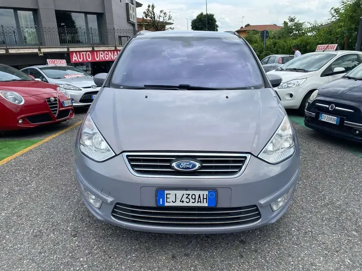 Usata Ford Galaxy Titanium 163 CV (119 kW) 2011 Argento Monovolume