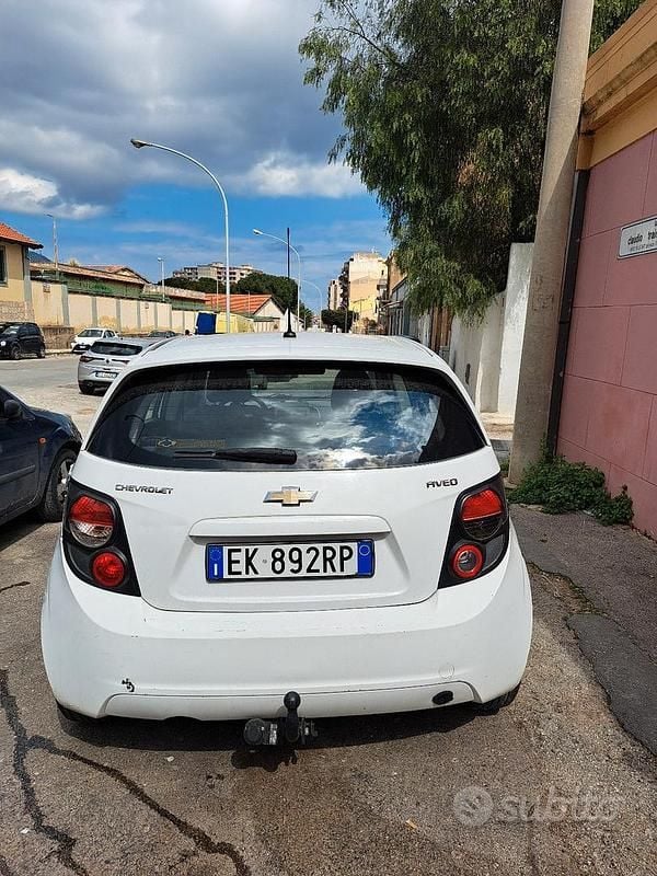 Usata Chevrolet Aveo 86 CV (63 kW) 2011 Bianco Berlina