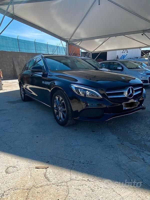 Usata Mercedes C220 170 CV (125 kW) 2017 Nero Station wagon