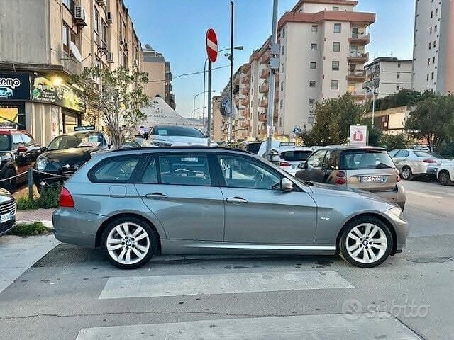 Usata BMW 320 184 CV (135 kW) 2011 Grigio Station wagon
