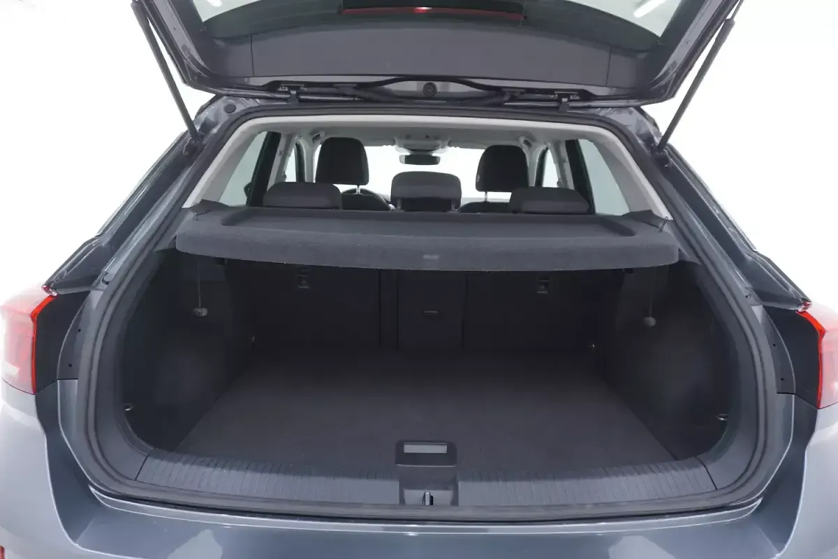 Usata VW T-Roc Life 110 CV (80 kW) 2022 Grigiogrigio SUV