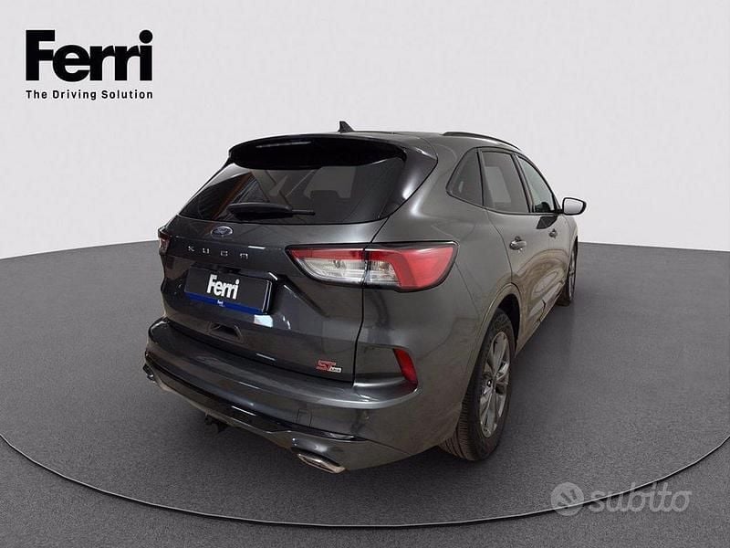 Usata Ford Kuga ST-Line 150 CV (110 kW) 2023 Magnetic grey SUV