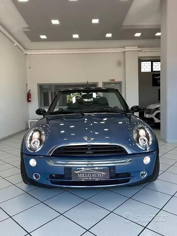 Usata Mini Cooper Cabriolet 116 CV (85 kW) 2004 Blu Cabrio
