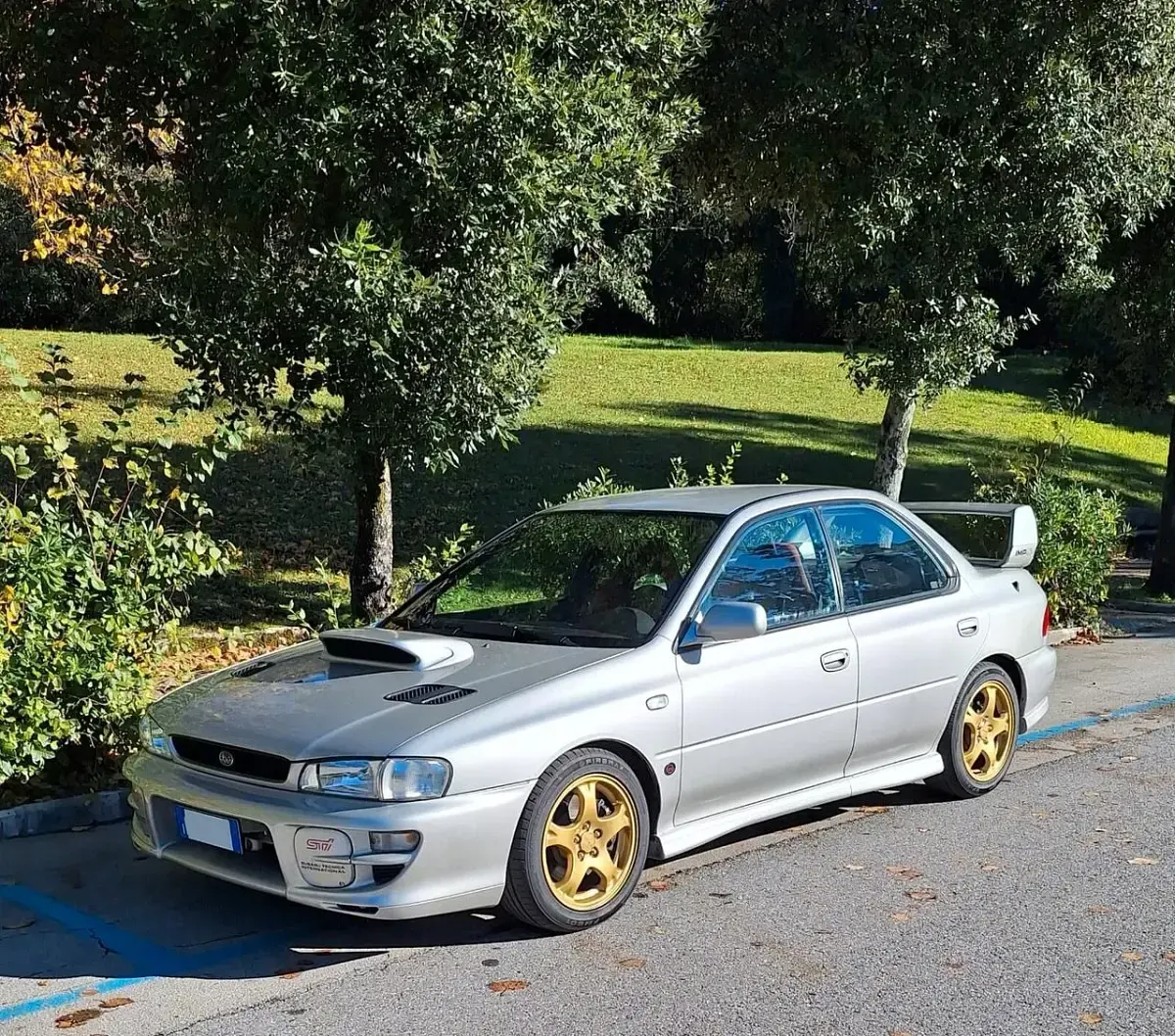 Usata Subaru Impreza 280 CV (205 kW) 1999 Argento Berlina