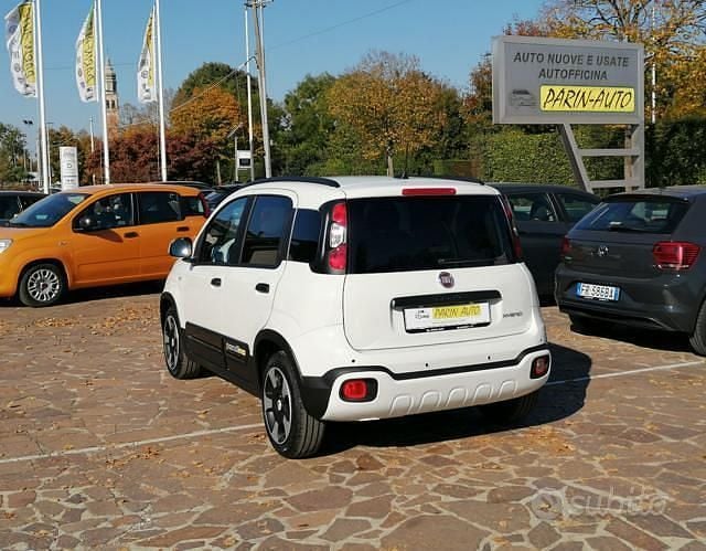 Nuova Fiat Panda Cross 65 CV (47 kW) 2025 Bianco Utilitaria