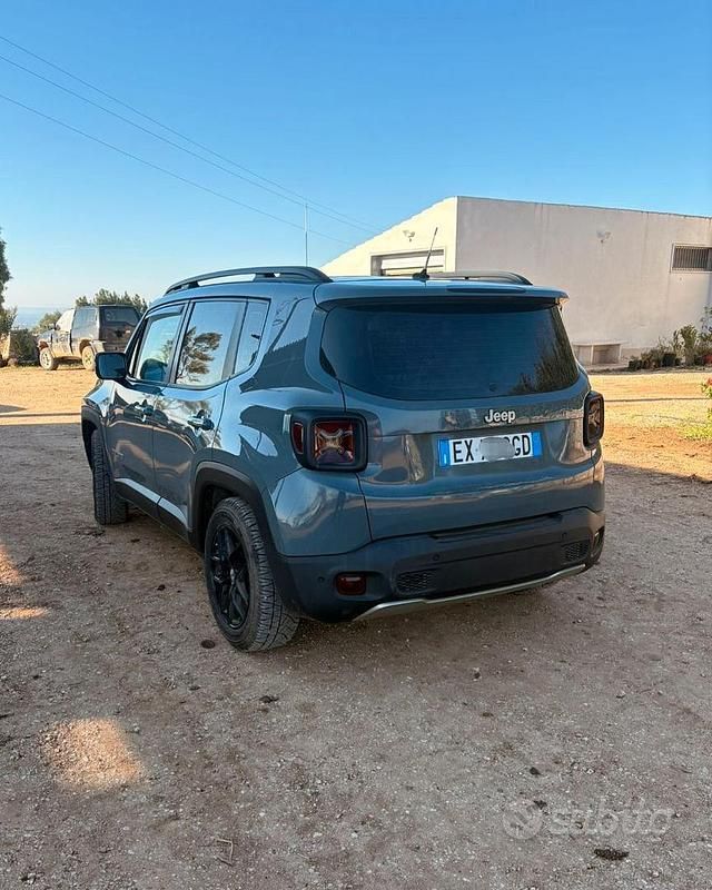 Usata Jeep Renegade 120 CV (88 kW) 2014 Grigio SUV