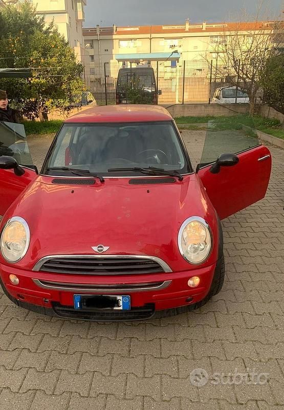 Usata Mini Cooper 2005 Rosso Utilitaria