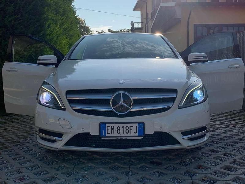 Usata Mercedes B180 Premium 116 CV (85 kW) 2012 Monovolume