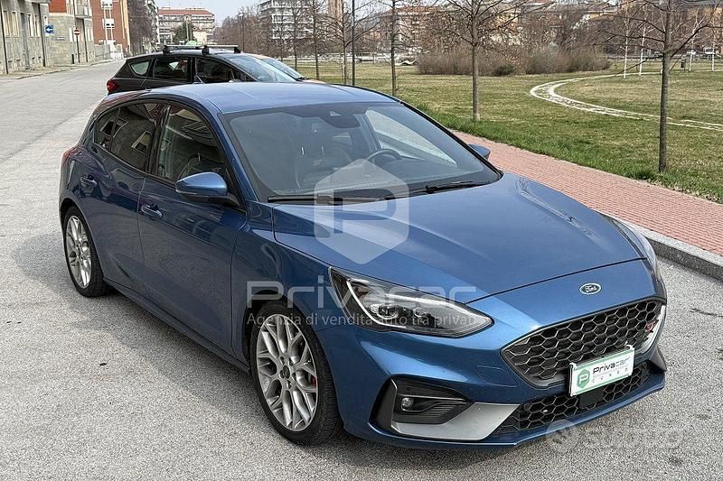 Usata Ford Focus ST 190 CV (139 kW) 2020 Blu Utilitaria